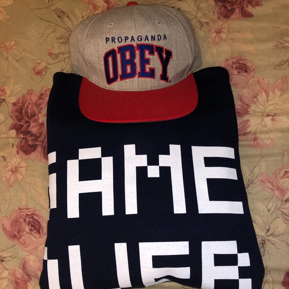 Fashion sweater with obey SnapBack - Picture 3 of 3